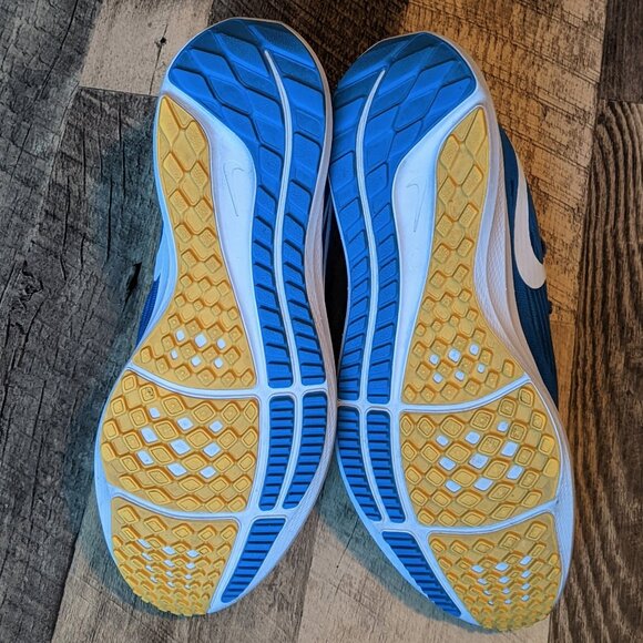 Nike Air Zoom Pegasus 39 UCLA Road Running Shoes Blue White Gold - Picture 5 of 8